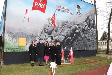 Odsłonięcie muralu we Władysławowie
